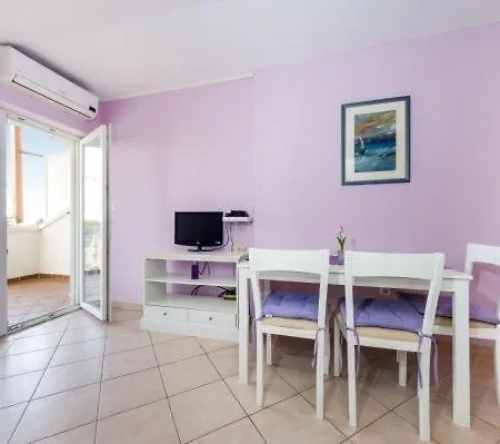 In * Zaton (Zadar)